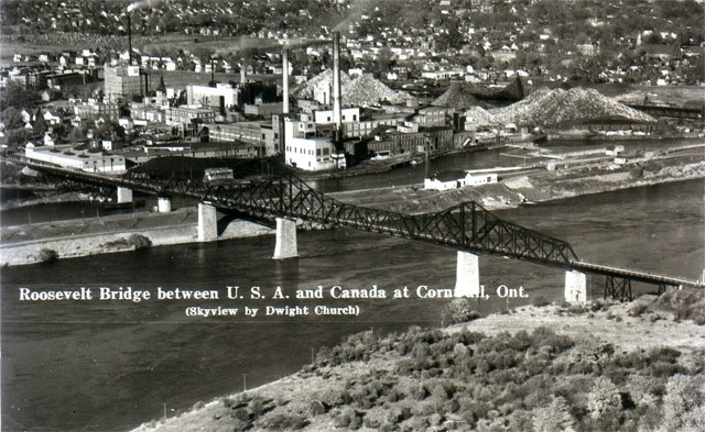 Howard Smith Paper Mill and Roosevelt Bridge