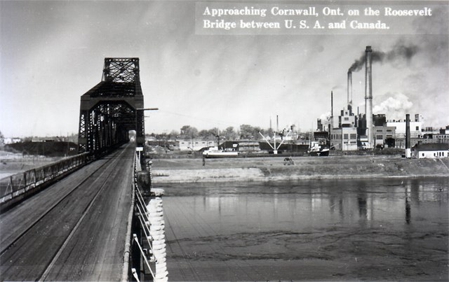 Roosevelt Bridge and Howard Smith Paper Mill