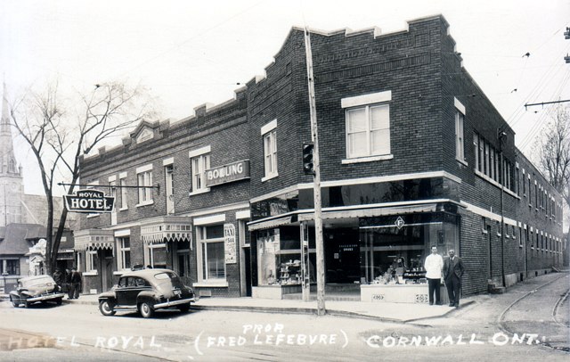 Royal Hotel, Montreal Road, Cornwall