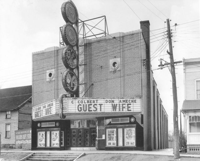 Roxy Theatre, Montreal Road, Cornwall