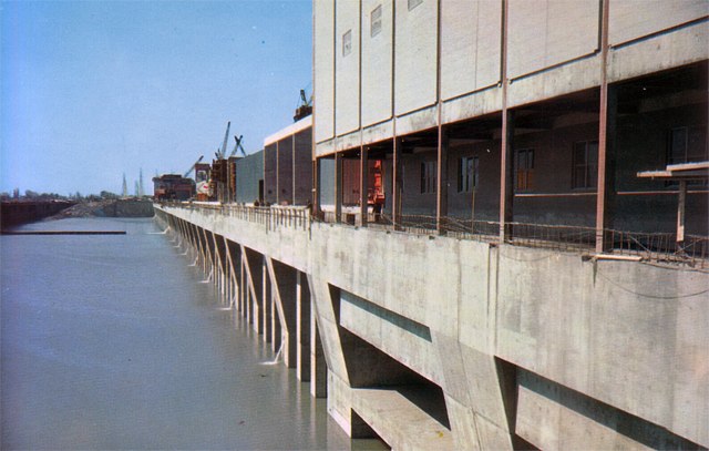 Canadian Section of the Power Dam. Cornwall, Ontario