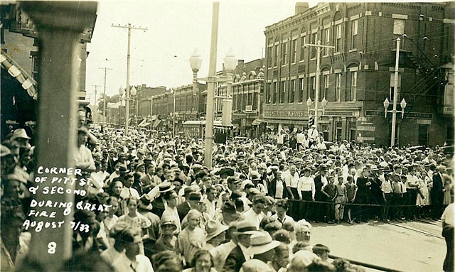 Cornwall, Ontario. Fires of 1933. Crowds Grew As News of the Fire Spread