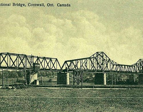 The O&NY railway bridge is also known as the Roosevelt Bridge.