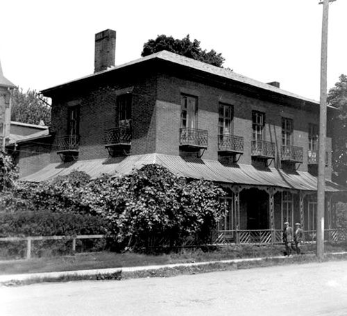 Hotel Dieu Hospital & St. Paul’s Home for the Aged