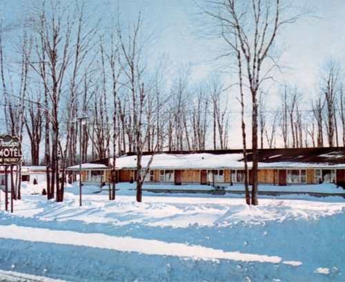 Treetops Restaurant and Motel, Cornwall, Ontario