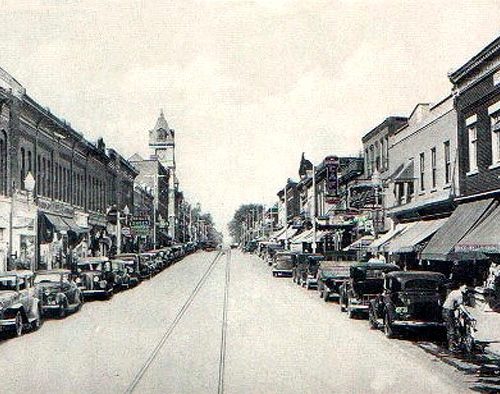 Busy Pitt Street. Cornwall, Ontario