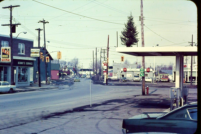 Corner of Pitt and Ninth Streets. Cornwall, Ontario